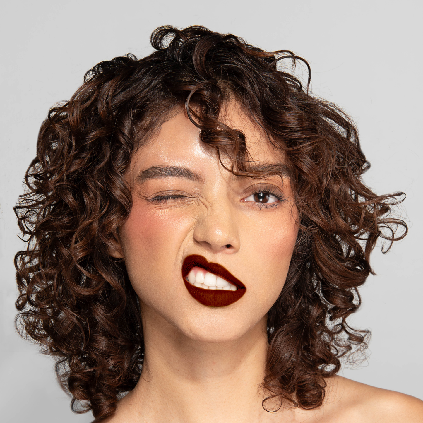 Lip Matte #77 | Labial hidratante acabado matte.