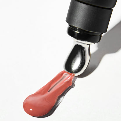 Lip Butter #8  | Tratamiento para labios voluminosos, acabado espejo.